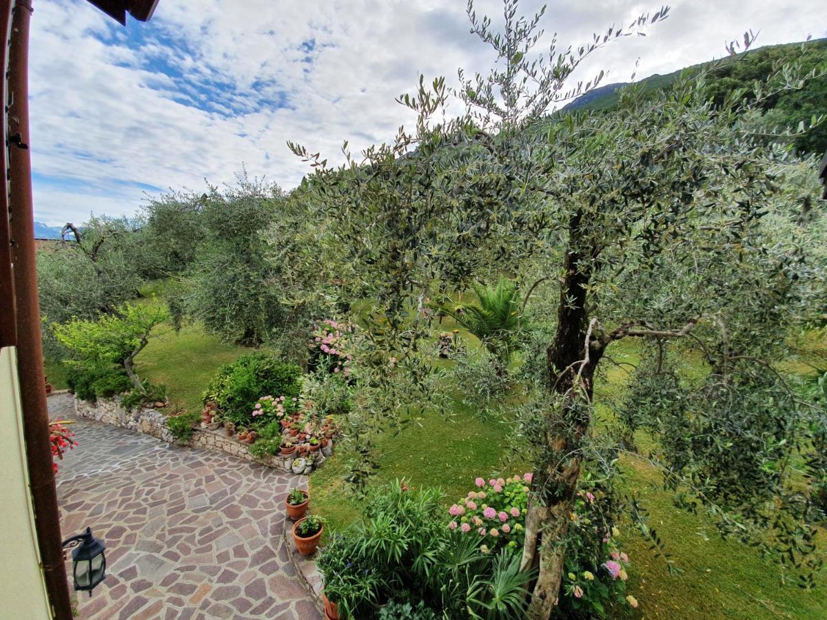 Appartement Casa Valenti à Brenzone Extérieur photo