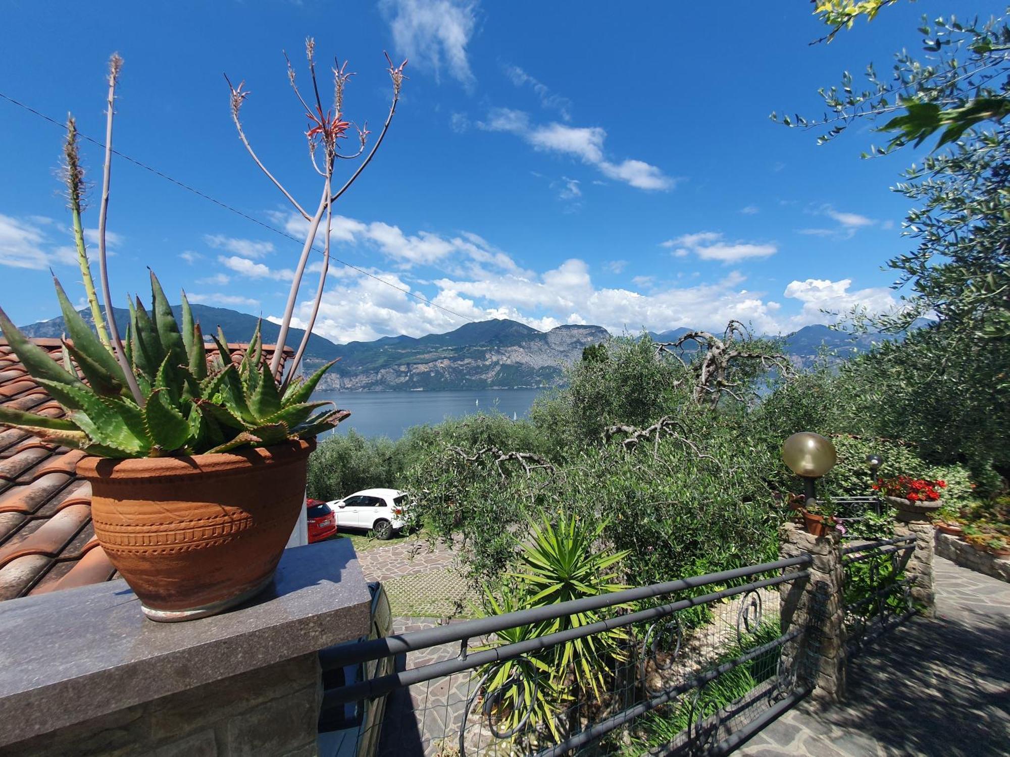 Appartement Casa Valenti à Brenzone Extérieur photo
